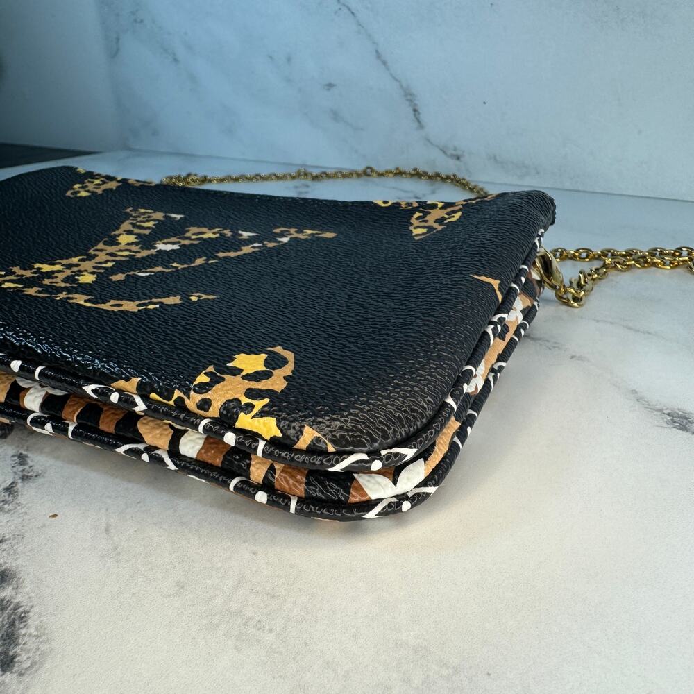 Louis Vuitton Jungle Pochette Double Zip Shoulder/Crossbody bag leopard monogram - Picture 16 of 16